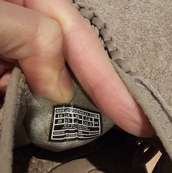 Taupe keen uneek water shoes 8.5 - Picture 3 of 3